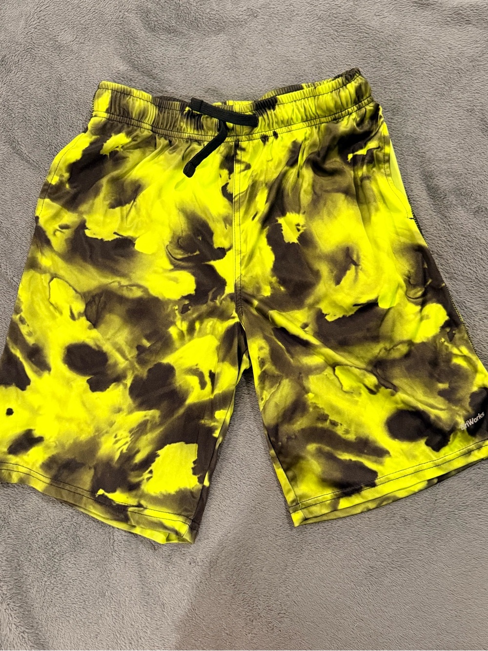Athletic Works Neon Yellow & Black Tie-Dye Boys' Athletic Shorts Size XL